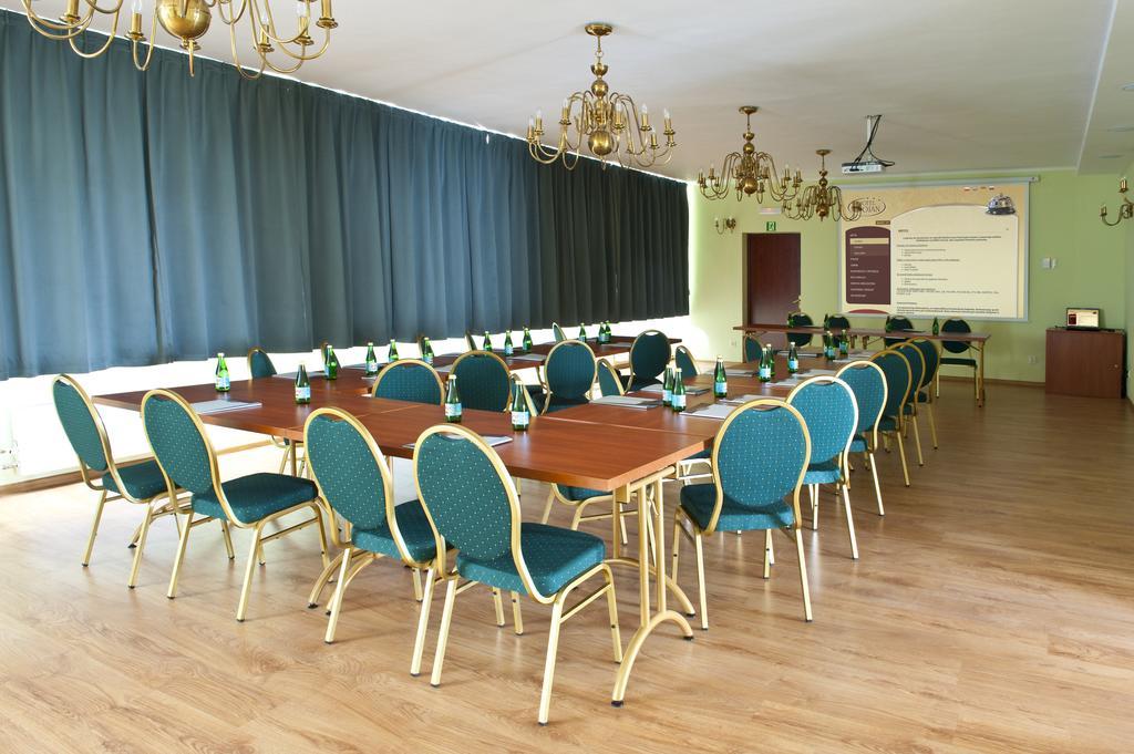 Brojan Hotel Jaworzno Exterior foto