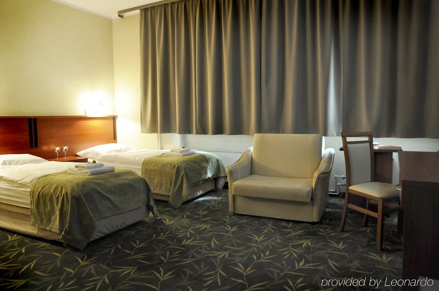 Brojan Hotel Jaworzno Quarto foto